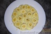 Фото приготовления рецепта: Торт "Наполеон" из слоёного печенья, с бананом и заварным кремом - шаг №9