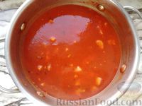 Фото приготовления рецепта: Суп с фасолью, копчёной грудинкой и томатным соком - шаг №8