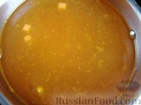 Фото приготовления рецепта: Суп с кукурузой, лапшой и клёцками - шаг №5