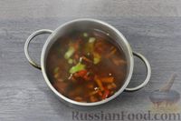 Фото приготовления рецепта: Суп с брокколи, сладким перцем и вермишелью - шаг №7