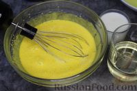 Фото приготовления рецепта: Салат «Мимоза» с копчёной скумбрией - шаг №2
