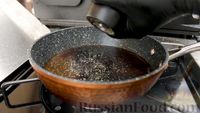 Фото приготовления рецепта: Свиная рулька в яблочном соке (на гриле или в духовке) - шаг №3