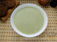 Фото приготовления рецепта: Суп-пюре из брокколи с плавленым сыром - шаг №12