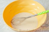 Фото приготовления рецепта: Сосиски в тесте на сметане, с кунжутом (в духовке) - шаг №4