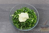 Фото приготовления рецепта: Салат с картофелем, щавелем и яйцами - шаг №8