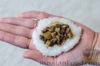Фото приготовления рецепта: Зразы из риса с грибами - шаг №9