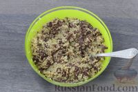 Фото приготовления рецепта: Печёночные оладьи с булгуром и зеленью - шаг №7