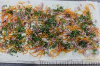 Фото приготовления рецепта: Рулет из лаваша с ветчиной, морковью по-корейски и зеленью - шаг №6