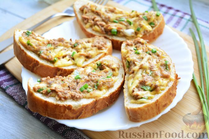 Горячий сэндвич с тунцом и сыром – максимально быстрый рецепт для вкусного завтрака