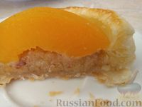 Фото приготовления рецепта: Волованы с марципаном и консервированными персиками, из слоёного теста "наоборот" - шаг №31