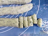 Фото приготовления рецепта: Картофельные ньокки с черемшой - шаг №13