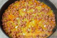 Фото приготовления рецепта: Рис с колбасой и овощами (на сковороде) - шаг №10