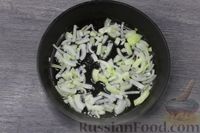 Фото приготовления рецепта: Суп с фасолью, шпинатом и фрикадельками - шаг №2