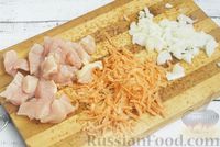 Фото приготовления рецепта: Гречка с курицей и грибами в томатно-горчичном соусе - шаг №2