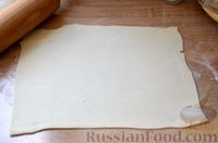 Фото приготовления рецепта: Слоёный пирог со шпинатом и фетой - шаг №6