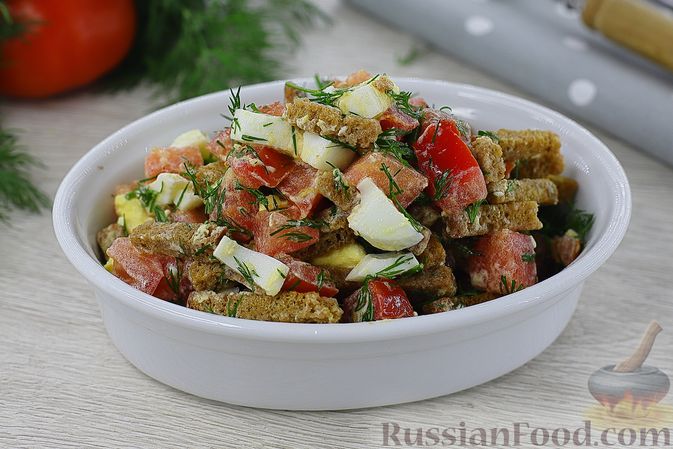 Очень вкусный салат с сухариками рецепт с фото