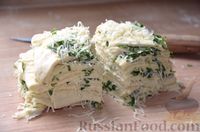 Фото приготовления рецепта: Хлеб-гармошка с сыром, черемшой и базиликом - шаг №14
