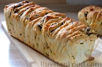 Фото приготовления рецепта: Хлеб-гармошка с сыром, черемшой и базиликом - шаг №18