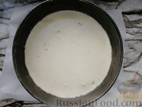 Фото приготовления рецепта: Овсяный насыпной пирог со сметанной прослойкой - шаг №9