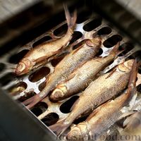 Фото приготовления рецепта: Про копчёных рыб - шаг №17