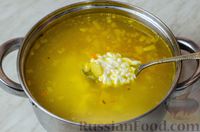 Фото приготовления рецепта: Сырный суп с куриным филе и консервированной кукурузой - шаг №10