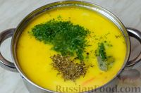 Фото приготовления рецепта: Сырный суп с куриным филе и консервированной кукурузой - шаг №13