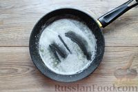 Фото приготовления рецепта: Тефтели в молочно-сырном соусе - шаг №5
