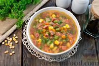 Фото приготовления рецепта: Гороховый суп с колбасой и овощами - шаг №11