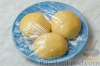 Фото приготовления рецепта: Медовые пирожные с масляным кремом со сгущёнкой - шаг №6