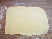 Фото приготовления рецепта: Бездрожжевые пирожки с картошкой и зеленью (в духовке) - шаг №14