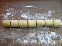 Фото приготовления рецепта: Бездрожжевые пирожки с картошкой и зеленью (в духовке) - шаг №17