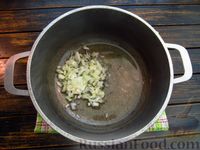 Фото приготовления рецепта: Суп с мясными фрикадельками и клёцками - шаг №13