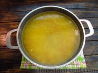 Фото приготовления рецепта: Суп с мясными фрикадельками и клёцками - шаг №19