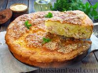 Фото к рецепту: Заливной пирог на кефире, с курицей и картошкой