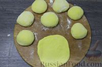 Фото приготовления рецепта: Лепёшки на кефире (на сковороде) - шаг №7