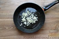 Фото приготовления рецепта: Лодочки из багета с курицей, грибами, сыром и пикантным сметанным соусом - шаг №5