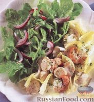 Фото к рецепту: Морские гребешки и креветки с пикантным соусом
