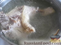 Фото приготовления рецепта: Щи из свежей капусты с курицей - шаг №1