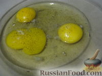 Фото приготовления рецепта: Гренки сырные - шаг №2