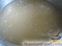 Фото приготовления рецепта: Гороховый суп со свиными ребрышками - шаг №5