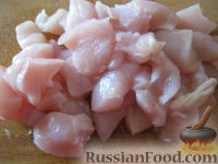 Фото приготовления рецепта: Рассольник из мяса курицы с перловой крупой - шаг №3