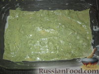 Фото приготовления рецепта: Лазанья с соусом песто и креветками - шаг №9