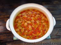 Фото приготовления рецепта: Суп с сосисками, вермишелью и овощами - шаг №18