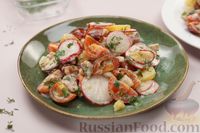 Фото к рецепту: Салат с селёдкой, картошкой, редисом и помидорами