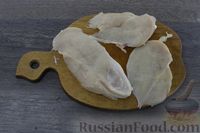 Фото приготовления рецепта: Куриные отбивные в майонезном кляре и панировочных сухарях - шаг №3