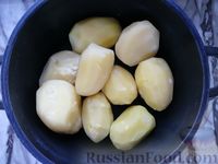 Фото приготовления рецепта: Картофельные зразы с колбасой и сыром - шаг №3