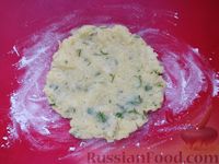 Фото приготовления рецепта: Картофельные зразы с колбасой и сыром - шаг №11