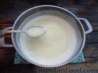 Фото приготовления рецепта: Медовый торт "Мамуся" с манным масляно-заварным кремом - шаг №15