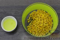 Фото приготовления рецепта: Белковые оладьи с кукурузой - шаг №2