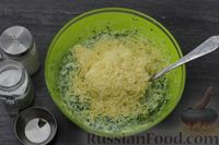 Фото приготовления рецепта: Творожные ньокки со шпинатом и сыром - шаг №9